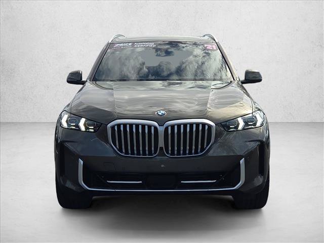 Used 2024 BMW X5 xDrive40i w/ Premium Package AWD/4WD image 2