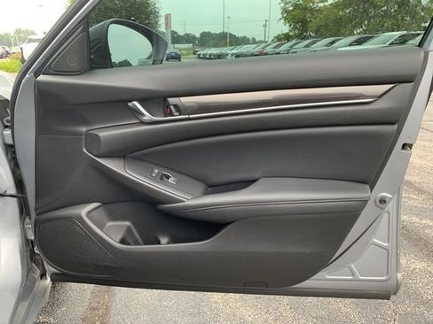 Used 2021 Honda Accord Sport Special Edition image 17