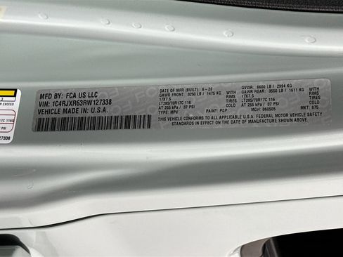 Used 2024 Jeep Wrangler Unlimited Rubicon 4xe AWD/4WD image 28