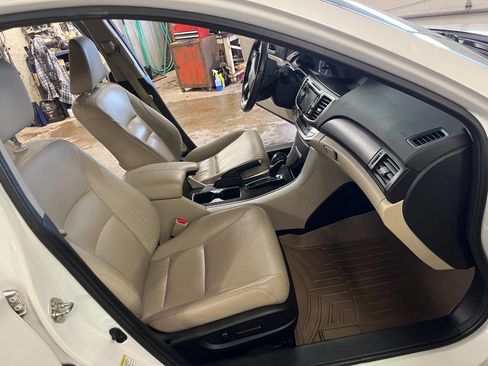 Used 2015 Honda Accord EX-L image 5