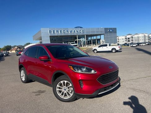 Used 2020 Ford Escape SE AWD/4WD image 2