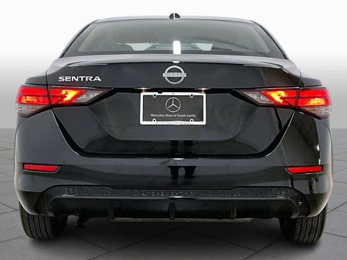 Used 2025 Nissan Sentra SV image 5
