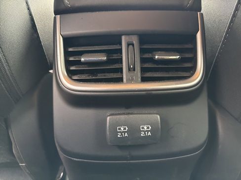 Certified 2022 Subaru Outback Premium image 6