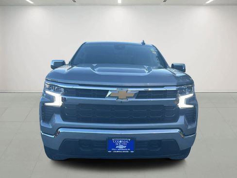 Used 2024 Chevrolet Silverado 1500 LT image 2