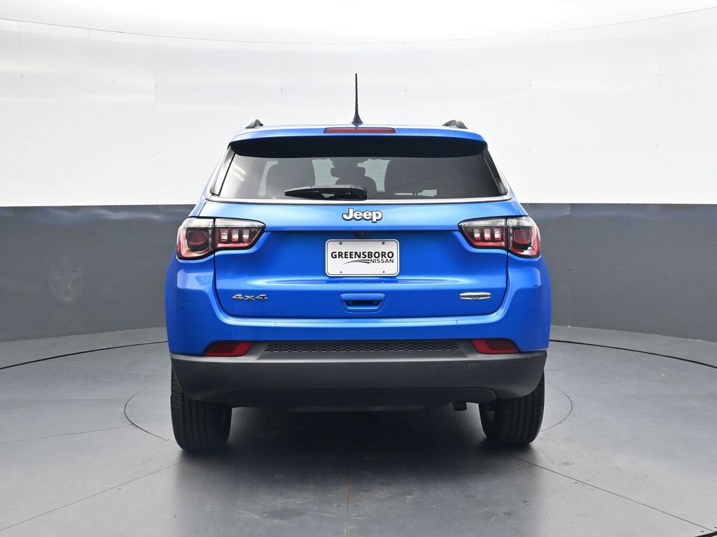 Used 2022 Jeep Compass Latitude w/ Convenience Group AWD/4WD image 7