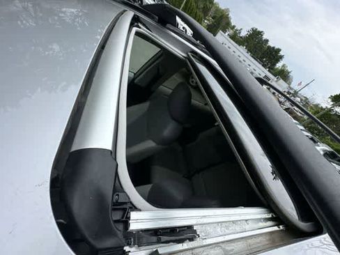 Used 2023 Toyota RAV4 Limited AWD/4WD image 6
