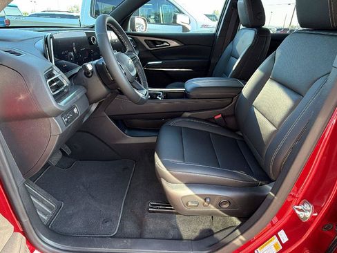 New 2026 Chevrolet Traverse LT w/ Driver Confidence Package FWD image 14