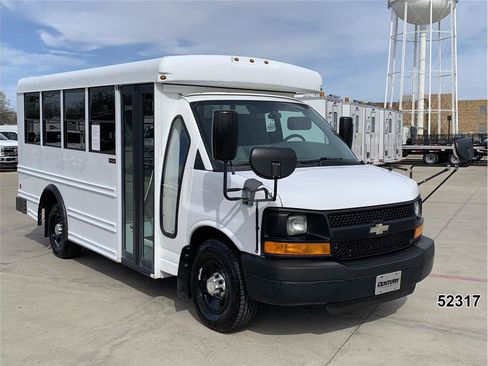 Used 2011 Chevrolet Express 3500 Cutaway Van w/ School Bus Package image 3