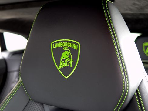 Used 2019 Lamborghini Urus AWD/4WD image 26