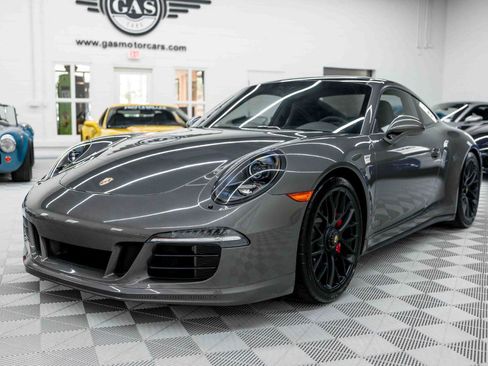 Used 2016 Porsche 911 GT3 RS image 3