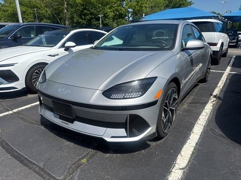 Used 2023 Hyundai Ioniq 6 SEL RWD image 5
