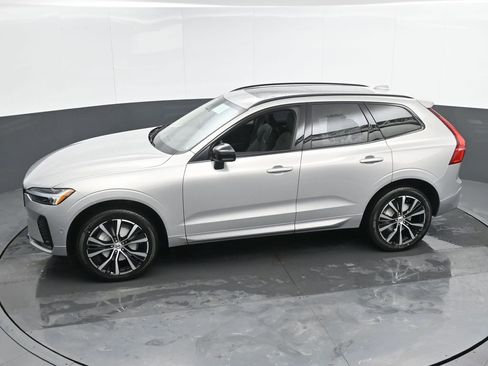 New 2025 Volvo XC60 B5 Plus w/ Protection Package Premier image 37