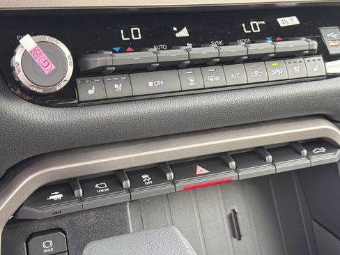 New 2026 Toyota Tundra Limited AWD/4WD image 14