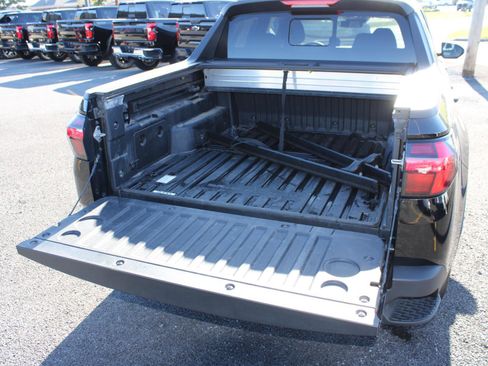 Used 2023 Hyundai Santa Cruz SEL w/ Activity Package image 8