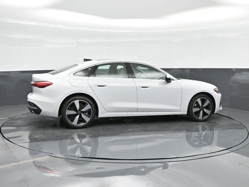 Used 2025 Audi A5 2.0T Prestige w/ 19" Wheel Package AWD/4WD image 3