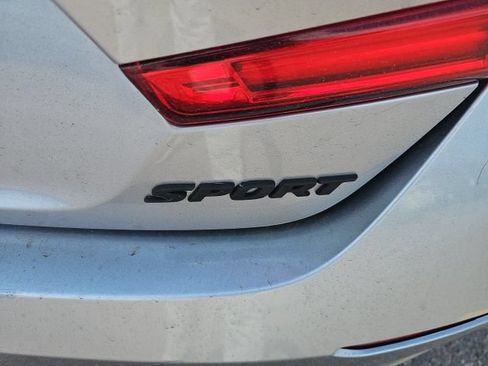 Used 2020 Honda Accord Sport image 5