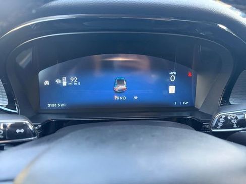 Used 2025 Lincoln Corsair FWD w/ Equipment Group 101A image 9