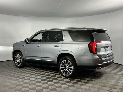 Used 2025 GMC Yukon Denali image 7