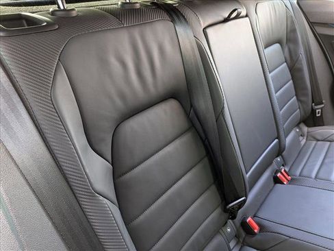 Used 2023 Volkswagen Golf R image 17