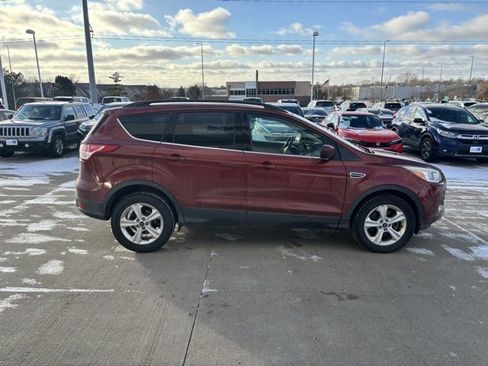Used 2014 Ford Escape SE w/ Equipment Group 201A image 4