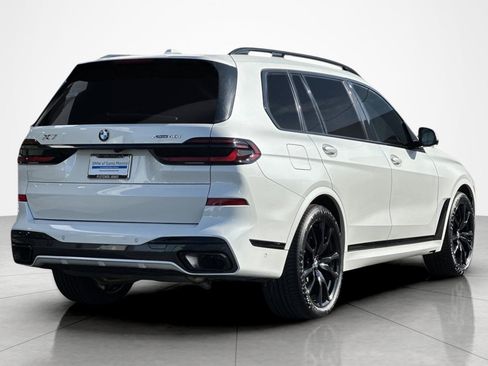 Used 2024 BMW X7 xDrive40i w/ M Sport Package AWD/4WD image 5