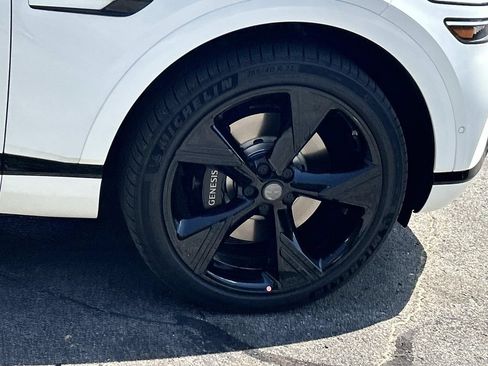New 2027 Genesis GV80 3.5T Prestige AWD/4WD image 9