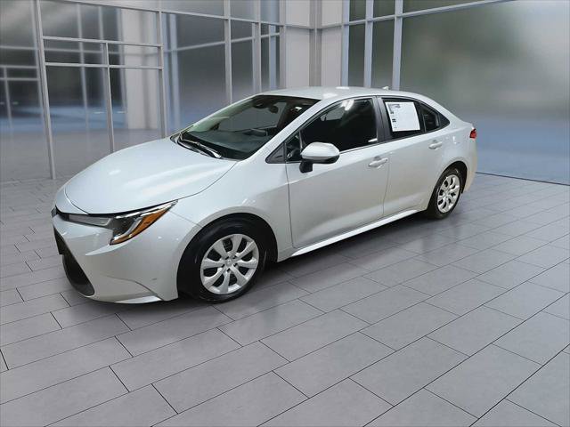 Certified 2021 Toyota Corolla LE FWD image 4