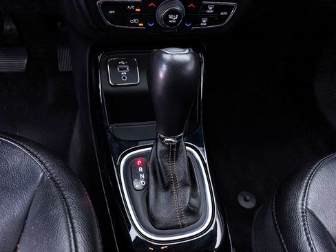 Used 2019 Jeep Compass Limited FWD image 20