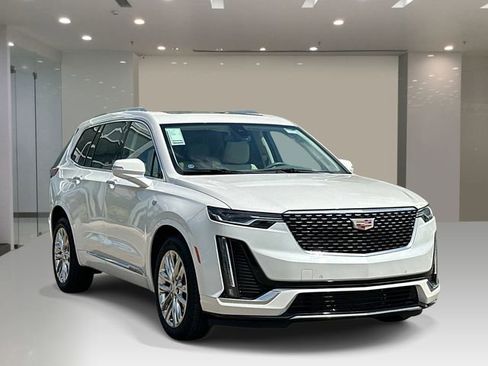 Used 2024 Cadillac XT6 Premium Luxury w/ LPO, Floor Liner Package AWD/4WD image 6