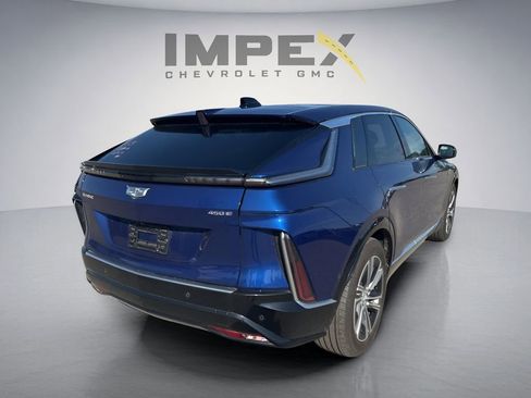 Used 2024 Cadillac Lyriq Luxury RWD image 4