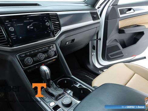 Used 2023 Volkswagen Atlas Cross Sport SE w/ Panoramic Sunroof Package AWD/4WD image 23