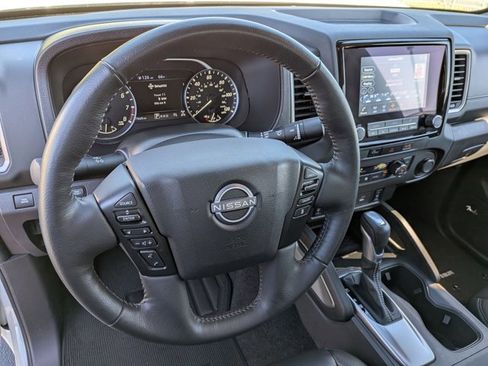 Certified 2024 Nissan Frontier SL w/ Technology Package image 16