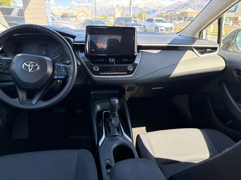 Used 2023 Toyota Corolla LE w/ Carpet Mat Package (TMS) FWD image 9