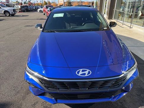 New 2026 Hyundai Elantra SEL Sport image 3