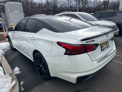Used 2022 Nissan Altima 2.5 SR w/ Midnight Edition Package image 6