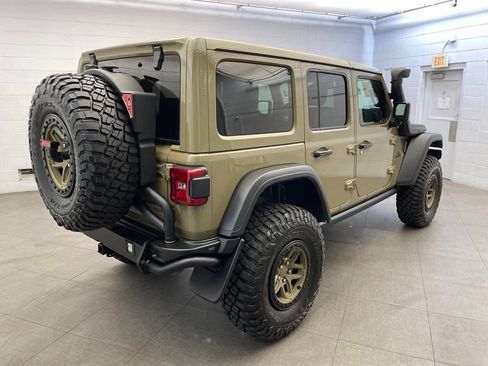 Certified 2025 Jeep Wrangler Unlimited Rubicon w/ Convenience Group AWD/4WD image 6