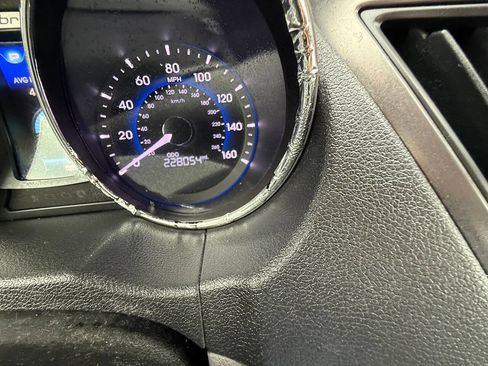 Used 2013 Hyundai Sonata Hybrid image 12