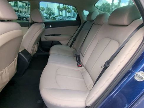 Used 2016 Kia Optima LX w/ Option Group 014 FWD image 14
