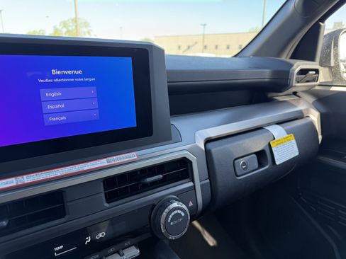 New 2026 Toyota 4Runner SR5 AWD/4WD image 28
