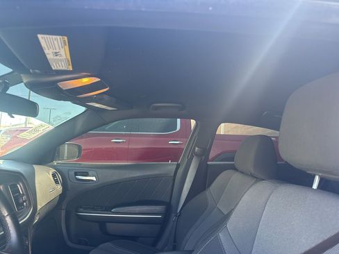 Used 2022 Dodge Charger SXT image 9