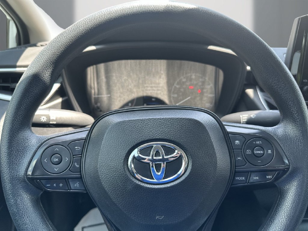 Used 2024 Toyota Corolla LE w/ LE Convenience Package FWD image 19