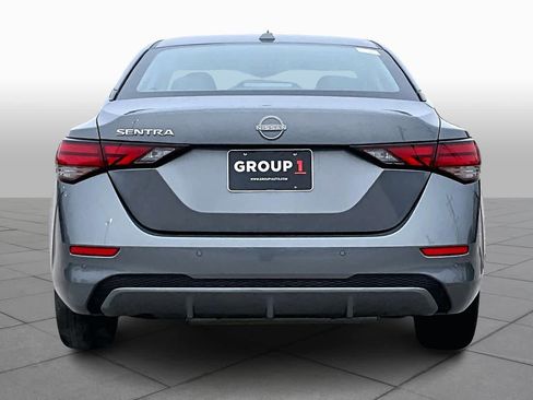 Used 2025 Nissan Sentra SV image 4