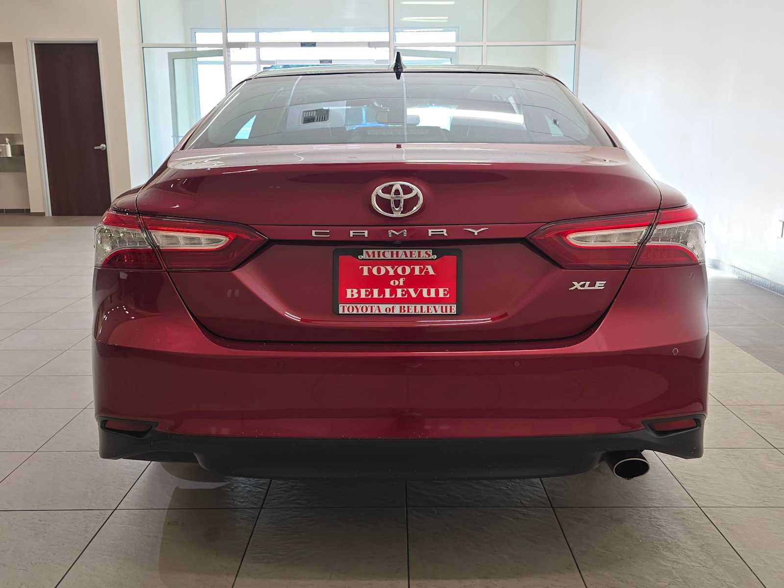 Used 2018 Toyota Camry XLE w/ Audio Package FWD image 5