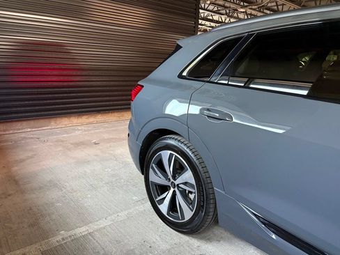 Used 2024 Audi Q8 e-tron Premium AWD/4WD image 10