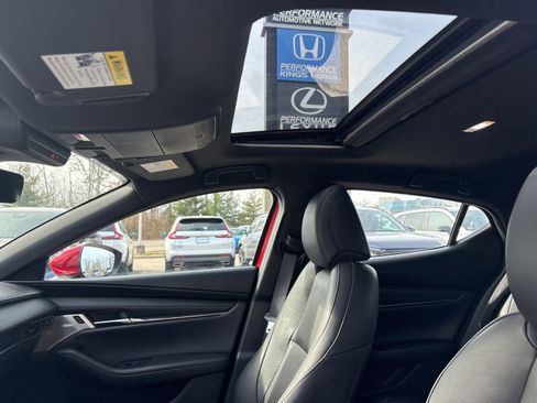 Used 2020 MAZDA MAZDA3 AWD Hatchback w/ Premium Pkg image 38