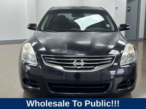 Used 2010 Nissan Altima 2.5 SL w/ SL Pkg FWD image 2