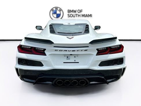 Used 2024 Chevrolet Corvette Z06 RWD image 6