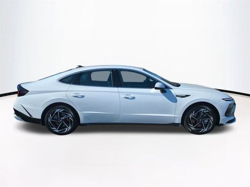 New 2026 Hyundai Sonata SEL image 4