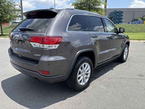 Certified 2021 Jeep Grand Cherokee Laredo AWD/4WD image 8