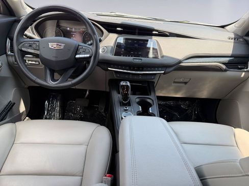 Certified 2023 Cadillac XT4 Premium Luxury w/ Technology Package FWD image 20